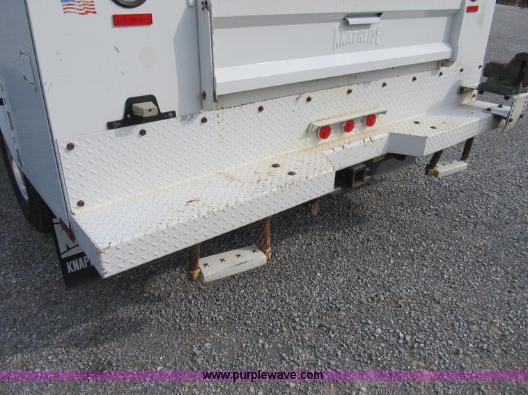 image for item B2871 2005 Ford F350 XL Super Duty service truck