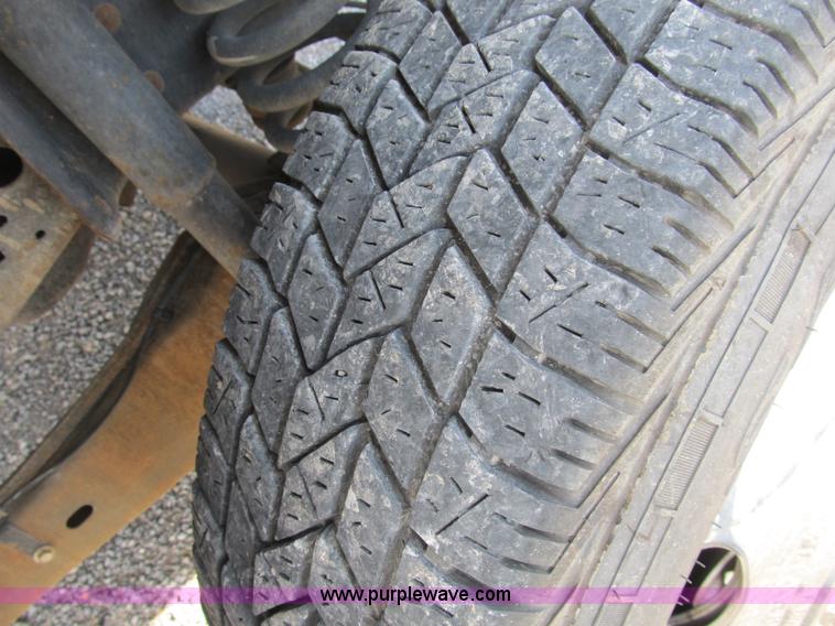 image for item B2871 2005 Ford F350 XL Super Duty service truck