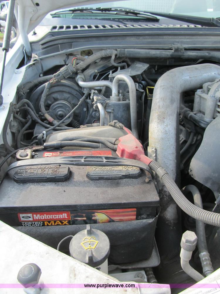 image for item B2871 2005 Ford F350 XL Super Duty service truck