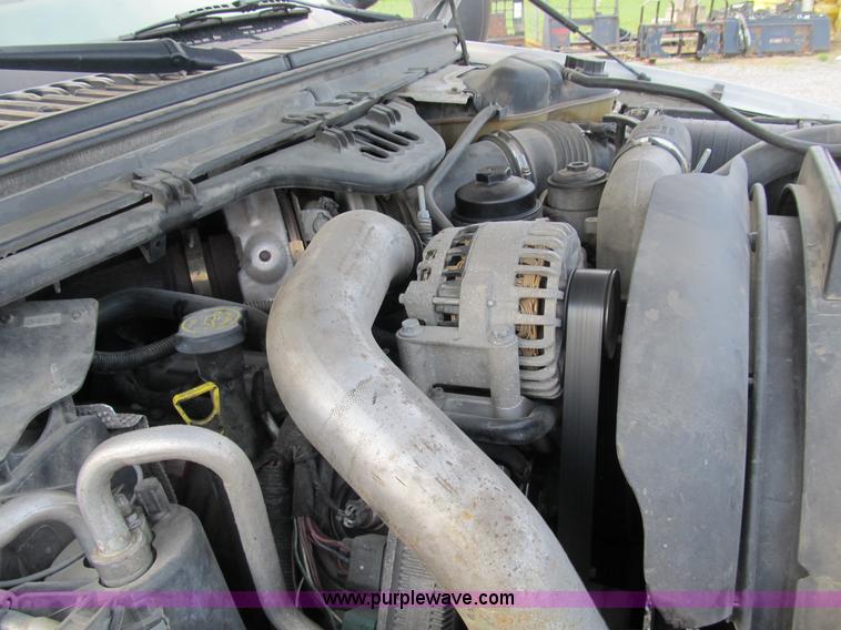 image for item B2871 2005 Ford F350 XL Super Duty service truck