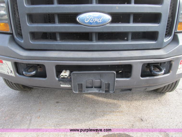 image for item B2907 2007 Ford F550 XL Super Duty service truck