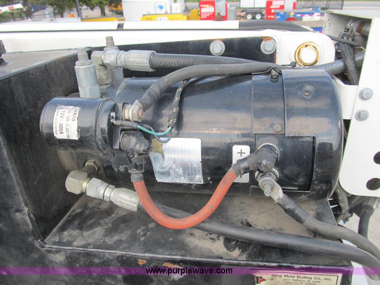 image for item B2907 2007 Ford F550 XL Super Duty service truck