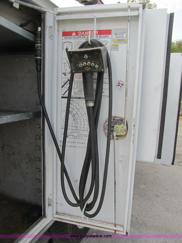 image for item B2907 2007 Ford F550 XL Super Duty service truck