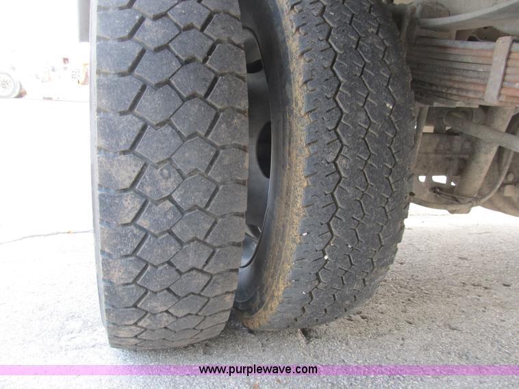 image for item B2907 2007 Ford F550 XL Super Duty service truck