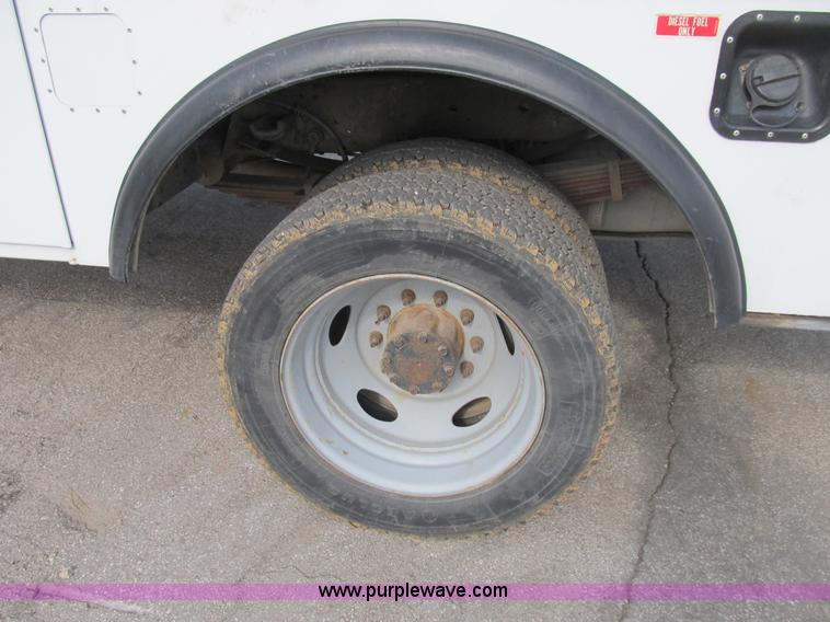 image for item B2907 2007 Ford F550 XL Super Duty service truck