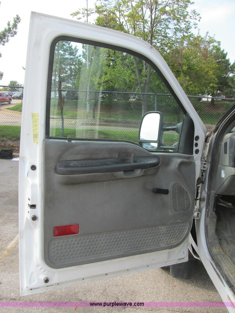 image for item B2907 2007 Ford F550 XL Super Duty service truck