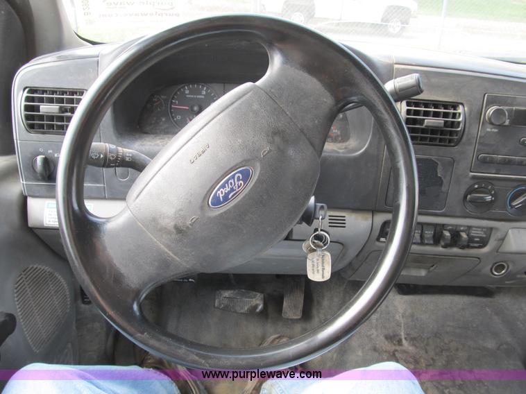 image for item B2907 2007 Ford F550 XL Super Duty service truck