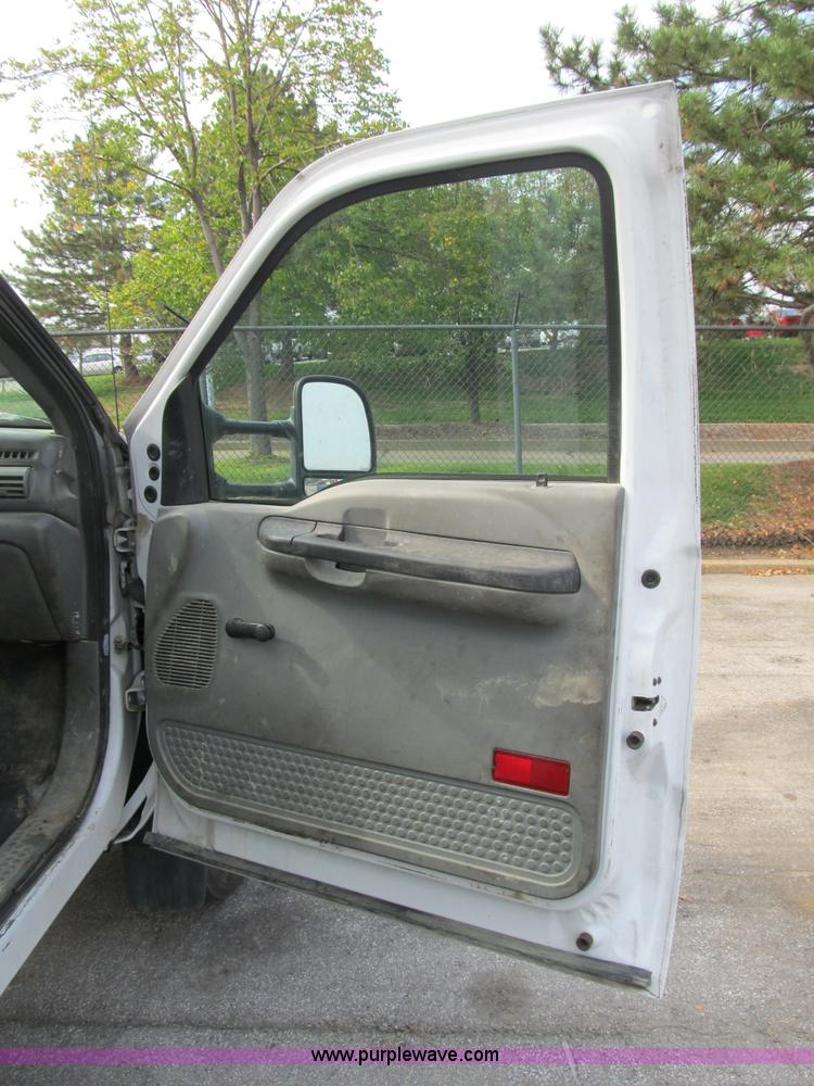 image for item B2907 2007 Ford F550 XL Super Duty service truck