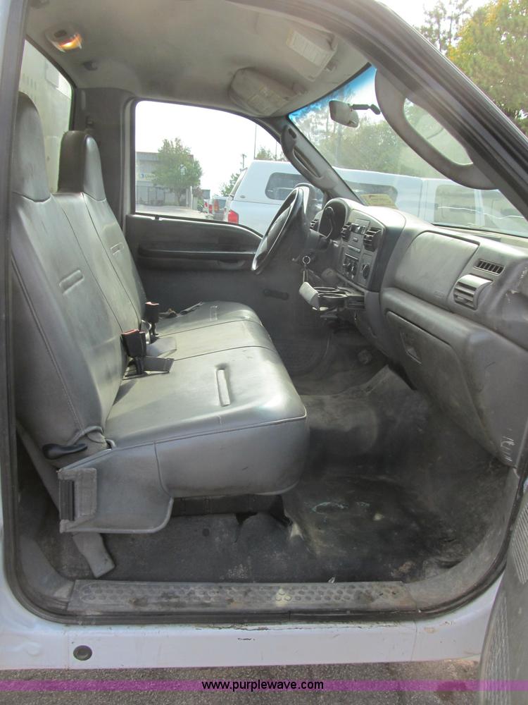 image for item B2907 2007 Ford F550 XL Super Duty service truck
