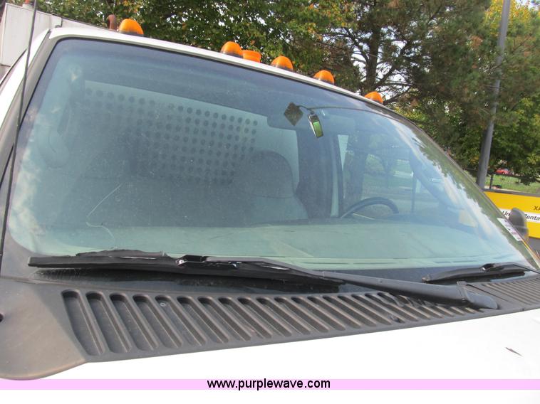 image for item B2907 2007 Ford F550 XL Super Duty service truck