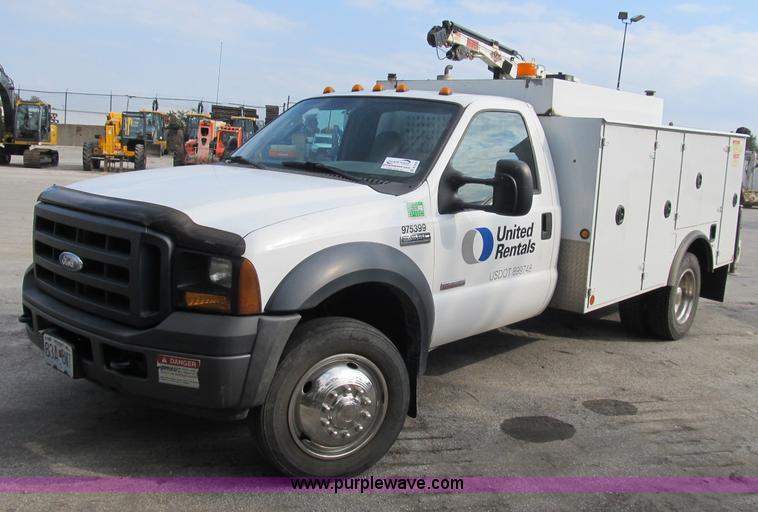 image for item B2908 2007 Ford F550 XL Super Duty service truck