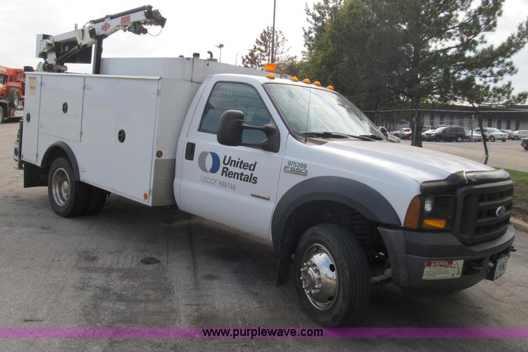 image for item B2908 2007 Ford F550 XL Super Duty service truck