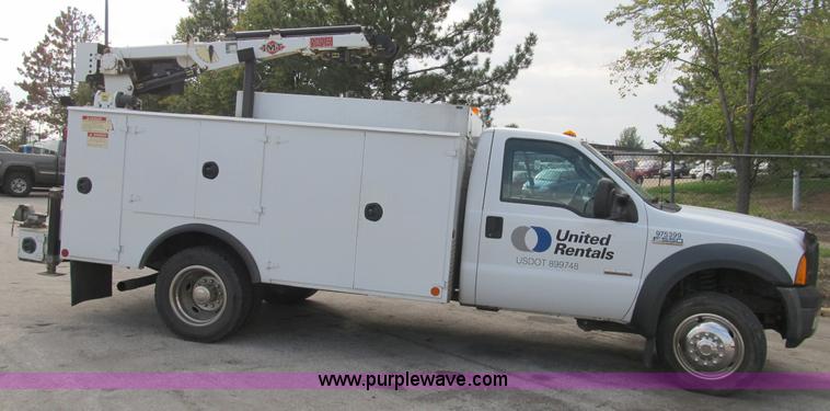 image for item B2908 2007 Ford F550 XL Super Duty service truck