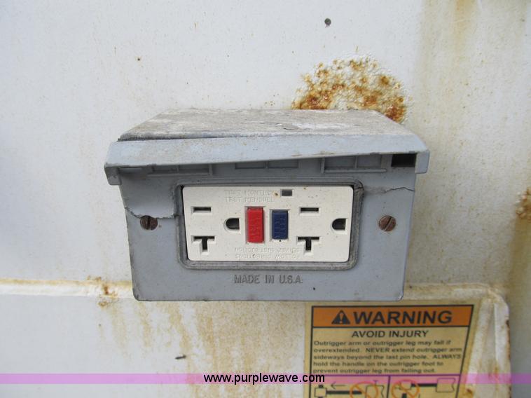 image for item B2908 2007 Ford F550 XL Super Duty service truck