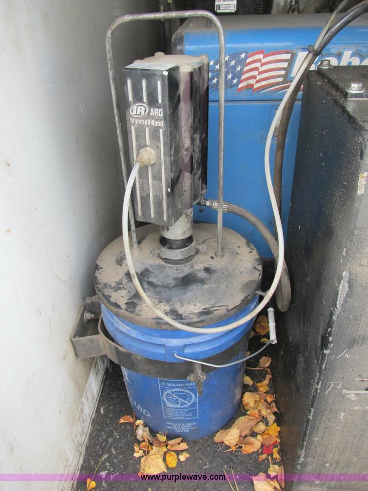 image for item B2908 2007 Ford F550 XL Super Duty service truck