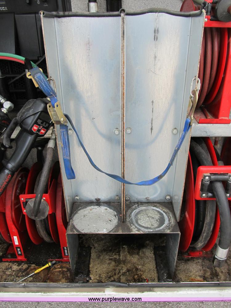 image for item B2908 2007 Ford F550 XL Super Duty service truck