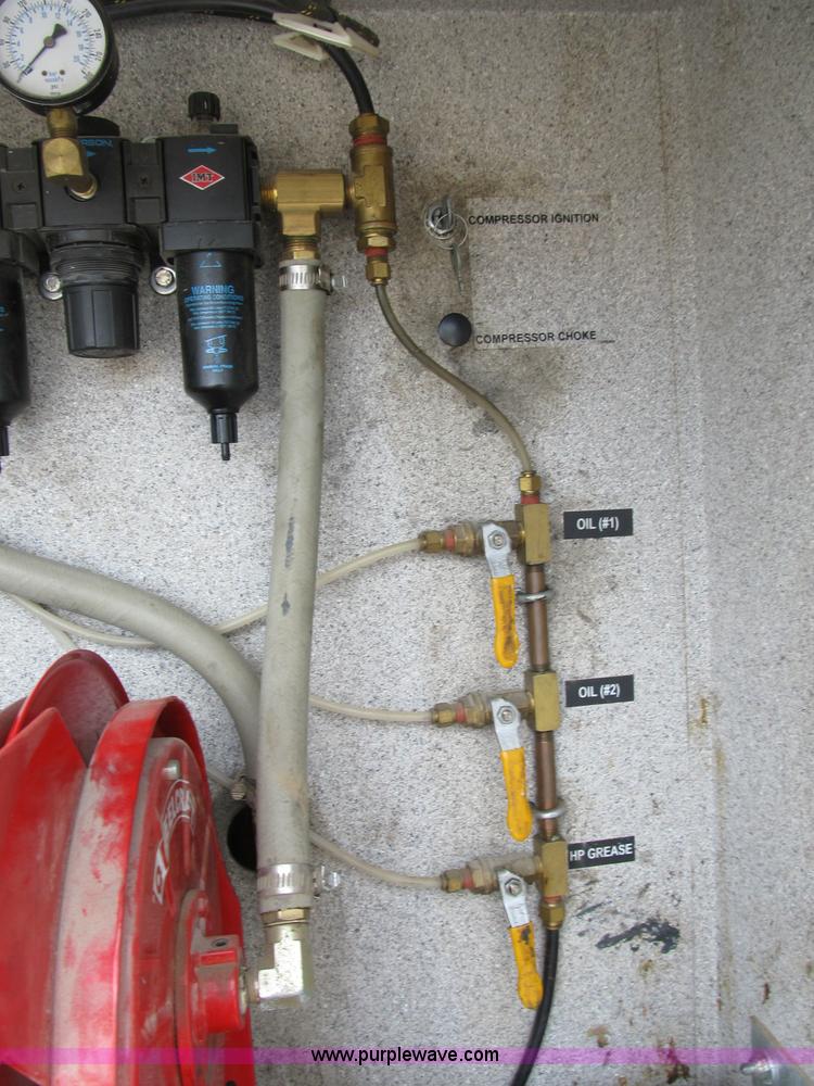 image for item B2908 2007 Ford F550 XL Super Duty service truck