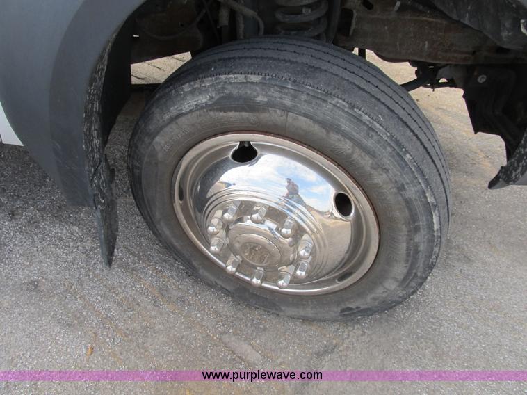 image for item B2908 2007 Ford F550 XL Super Duty service truck