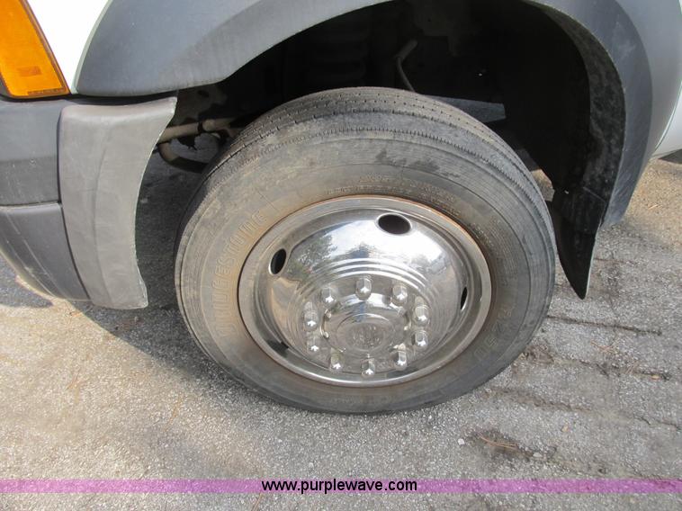 image for item B2908 2007 Ford F550 XL Super Duty service truck