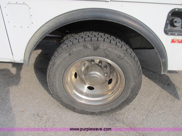 image for item B2908 2007 Ford F550 XL Super Duty service truck