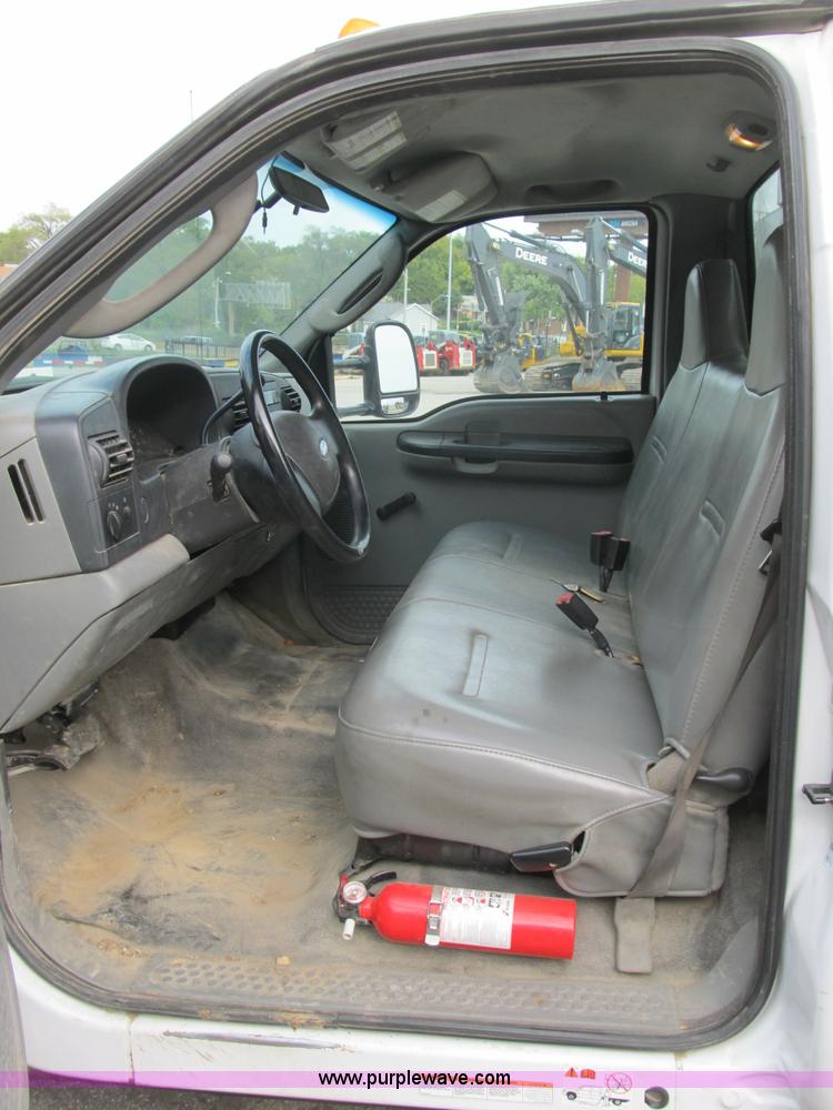 image for item B2908 2007 Ford F550 XL Super Duty service truck