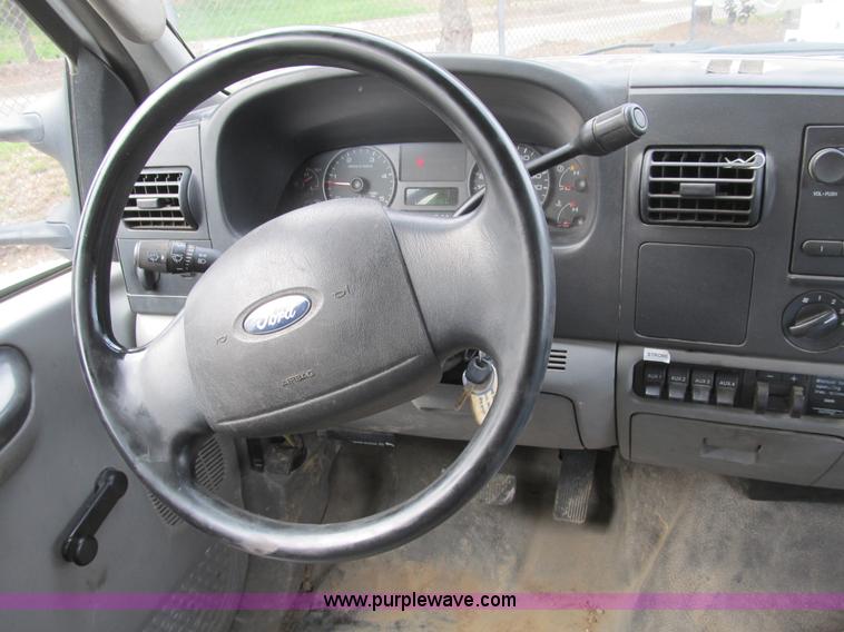 image for item B2908 2007 Ford F550 XL Super Duty service truck