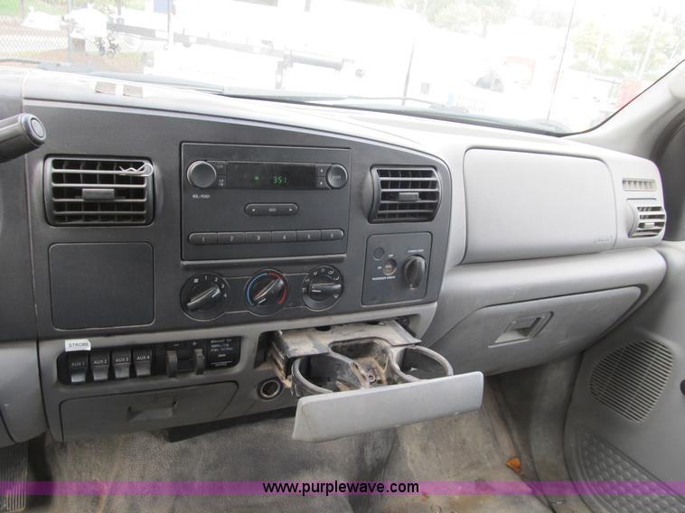 image for item B2908 2007 Ford F550 XL Super Duty service truck