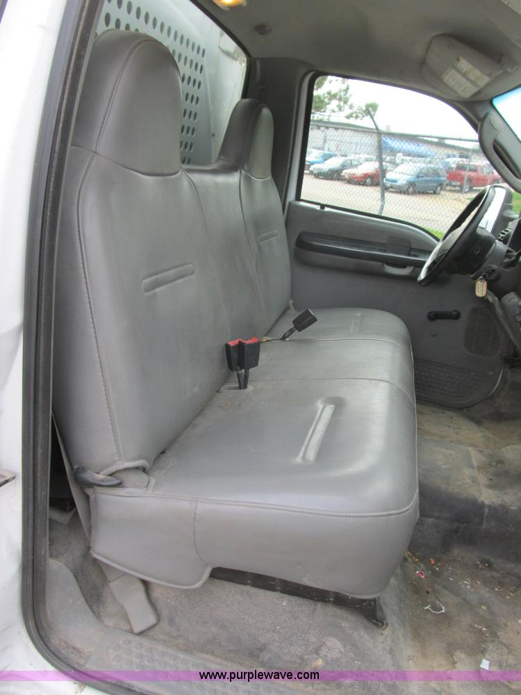 image for item B2908 2007 Ford F550 XL Super Duty service truck