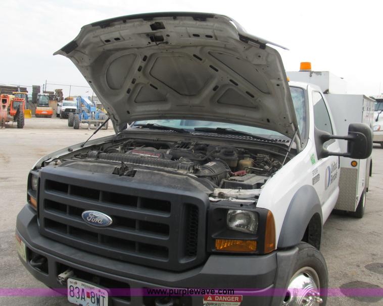image for item B2908 2007 Ford F550 XL Super Duty service truck