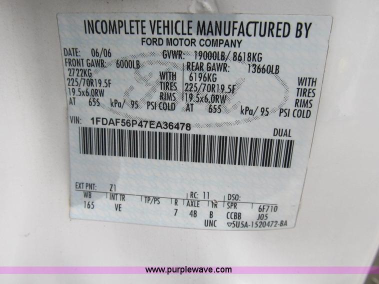 image for item B2908 2007 Ford F550 XL Super Duty service truck