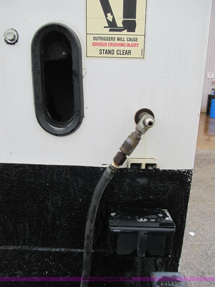 image for item B2909 2007 Ford F550 XL Super Duty service truck