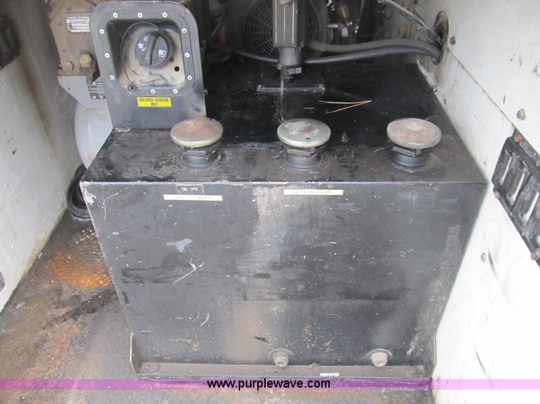 image for item B2909 2007 Ford F550 XL Super Duty service truck