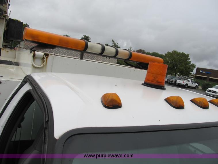 image for item B2909 2007 Ford F550 XL Super Duty service truck