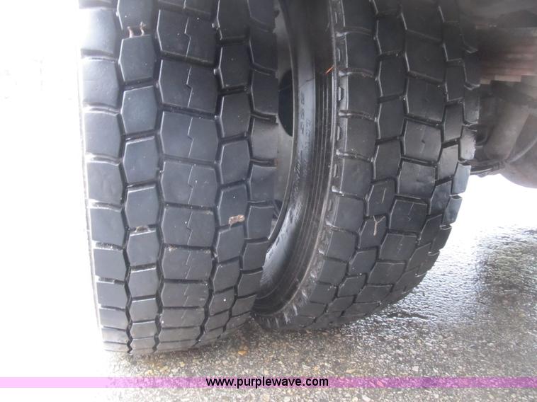 image for item B2909 2007 Ford F550 XL Super Duty service truck