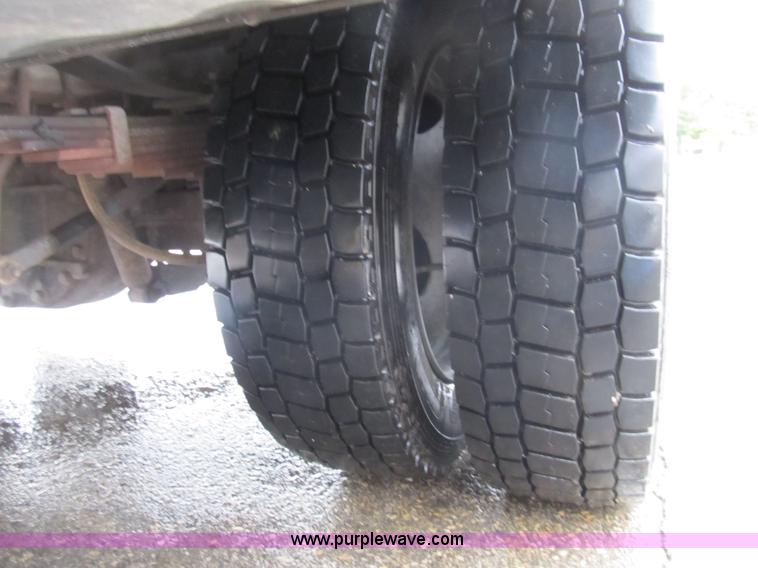 image for item B2909 2007 Ford F550 XL Super Duty service truck