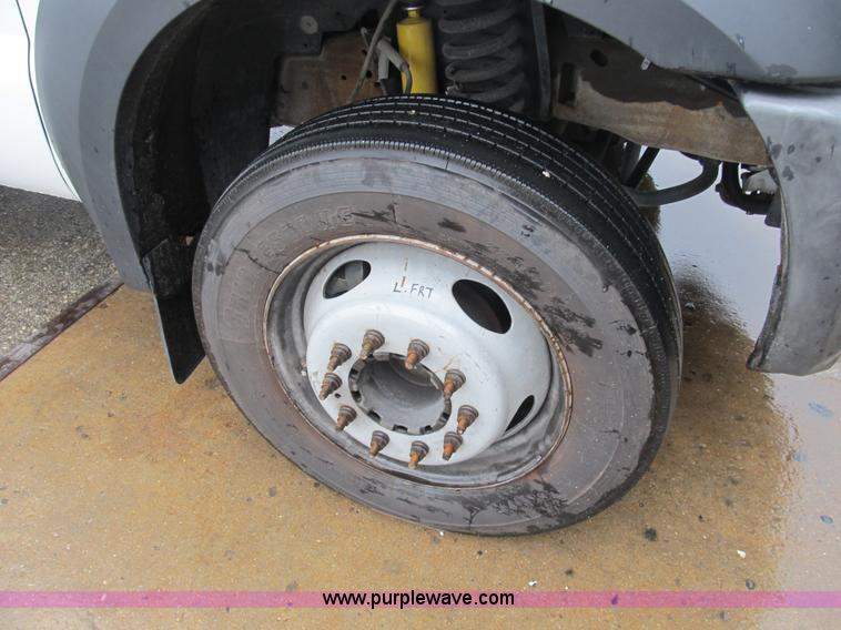 image for item B2909 2007 Ford F550 XL Super Duty service truck