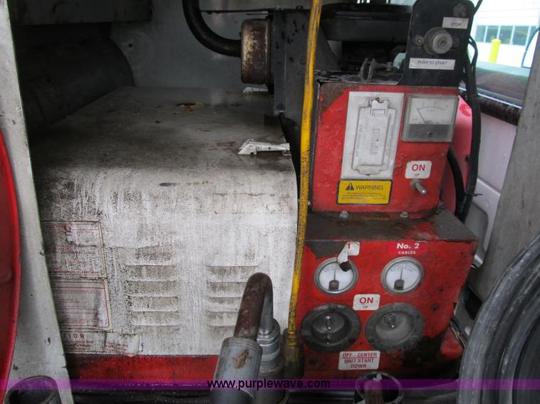 image for item B2909 2007 Ford F550 XL Super Duty service truck