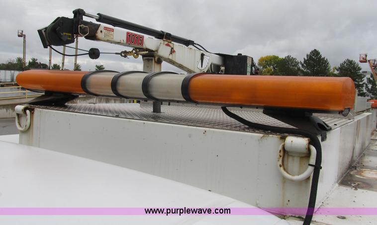 image for item B2909 2007 Ford F550 XL Super Duty service truck