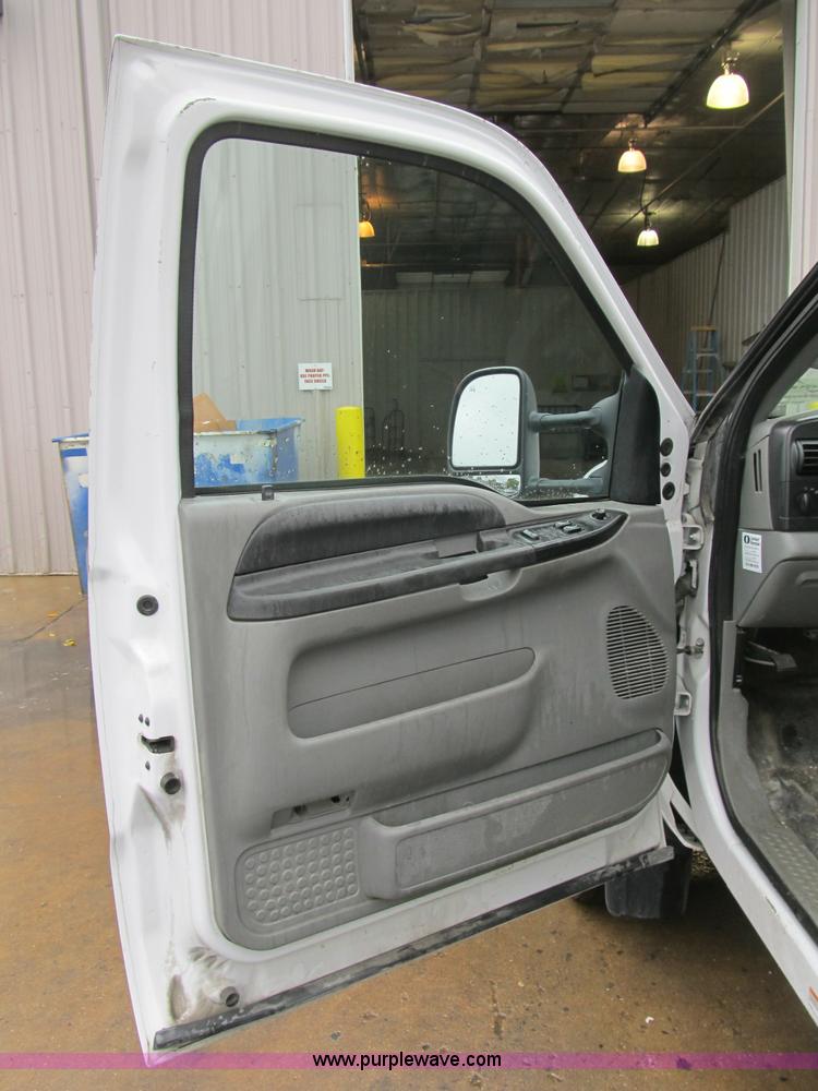 image for item B2909 2007 Ford F550 XL Super Duty service truck