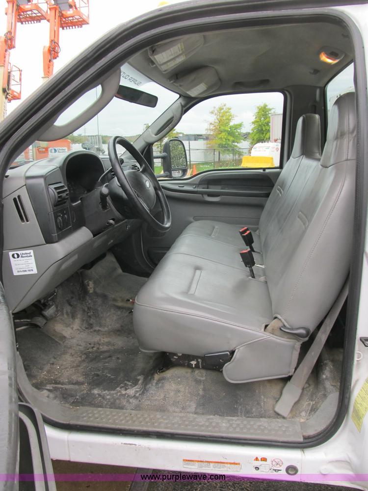 image for item B2909 2007 Ford F550 XL Super Duty service truck