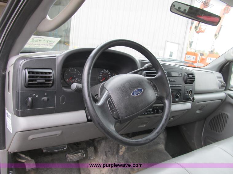 image for item B2909 2007 Ford F550 XL Super Duty service truck