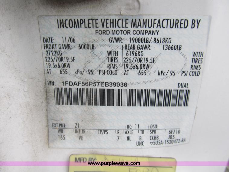 image for item B2909 2007 Ford F550 XL Super Duty service truck