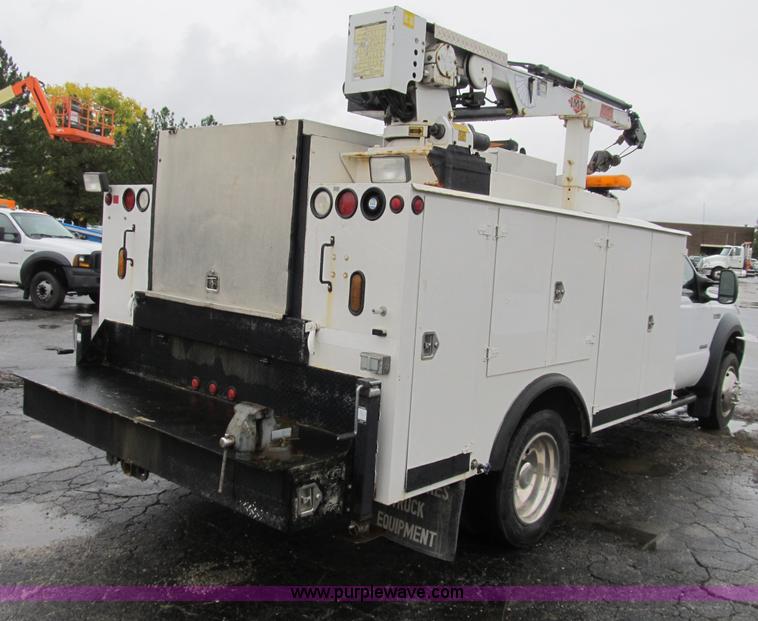 image for item B2910 2006 Ford F550 XL Super Duty service truck