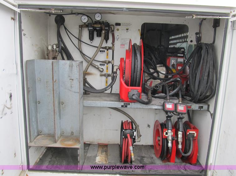 image for item B2910 2006 Ford F550 XL Super Duty service truck