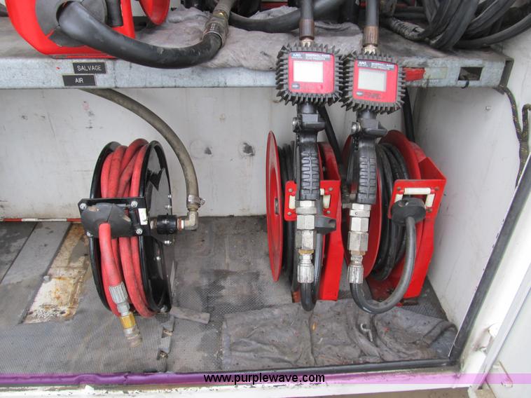 image for item B2910 2006 Ford F550 XL Super Duty service truck