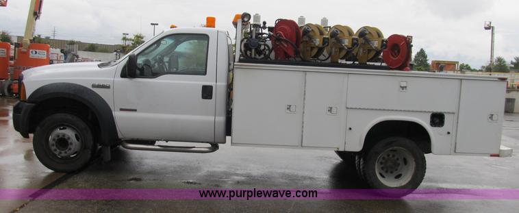 image for item B2911 2007 Ford F550 XL Super Duty service truck