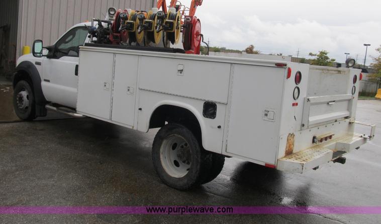 image for item B2911 2007 Ford F550 XL Super Duty service truck