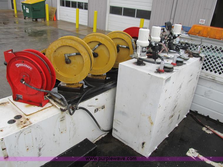 image for item B2911 2007 Ford F550 XL Super Duty service truck