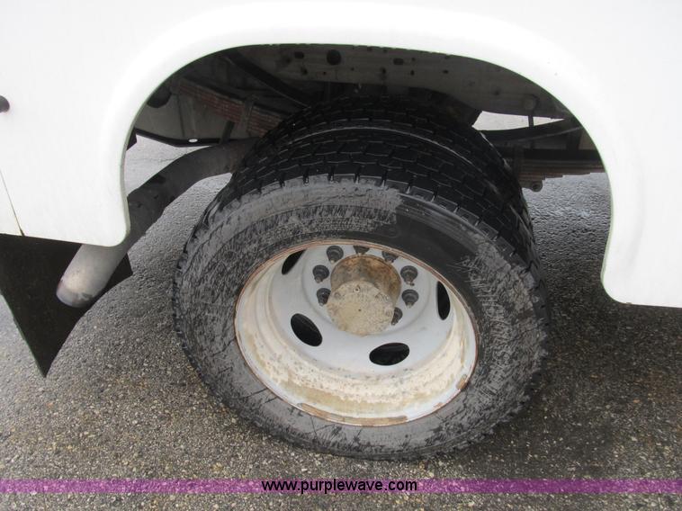 image for item B2911 2007 Ford F550 XL Super Duty service truck