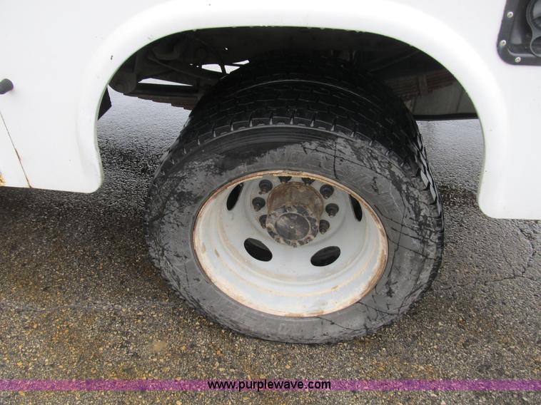 image for item B2911 2007 Ford F550 XL Super Duty service truck